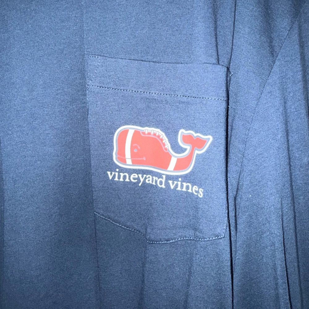 Vineyard Vines Men's Long-Sleeve Pocket Tee - Navy with Red Whale Logo - Picture 2 of 5